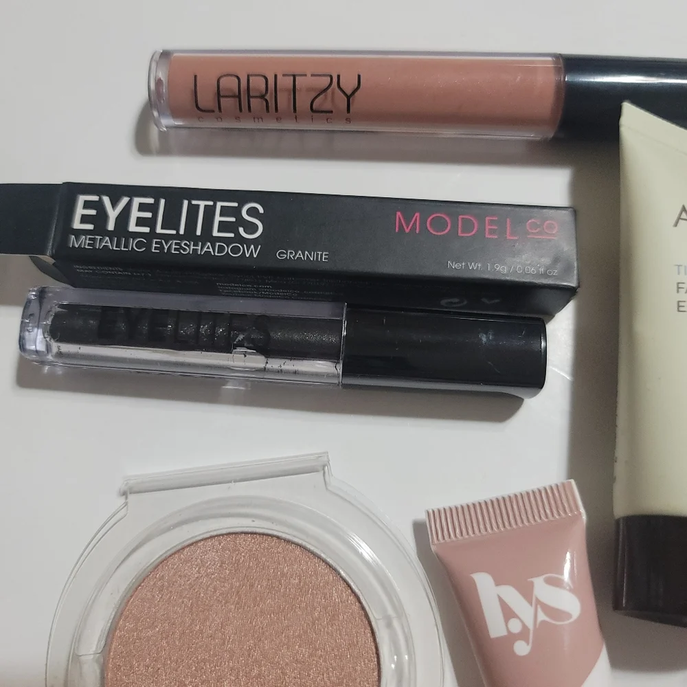 Cosmetics/ Skincare Bundle Manifested Ahava Lip Nail Highlighter‎ Oil Eyeshadow